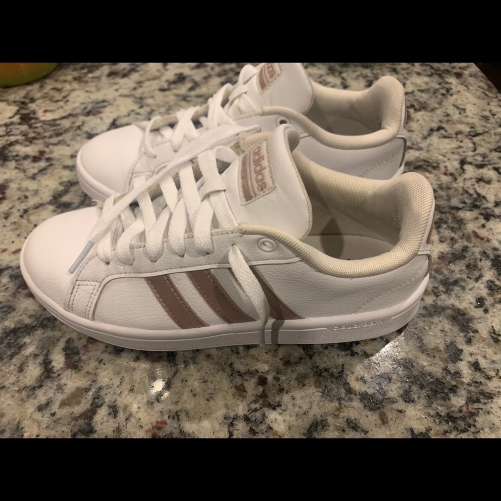 Cloud foam Advantage white/rosegold Adidas